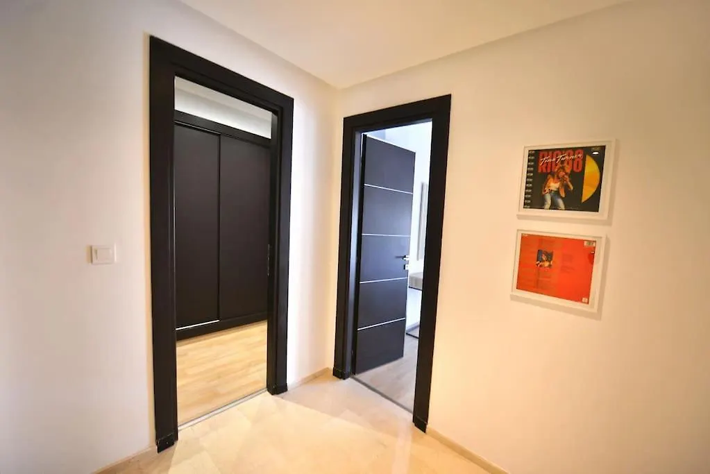 Spacieux Et Luxueux Appartement 2 Bedroom • Central Casablanca Morocco